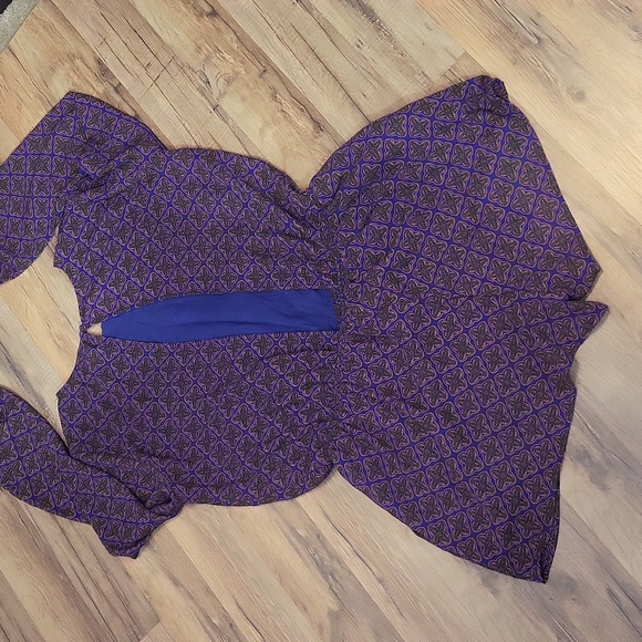 LUCCA COUTURE Purple Geometric Long Sleeve Open Back Romper - Picture 4 of 11